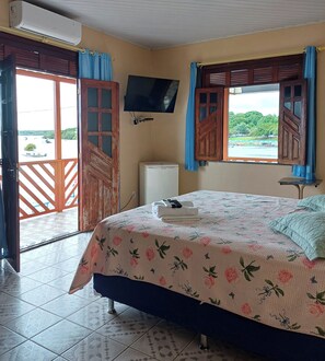 Exclusive Double Room | Free WiFi, bed sheets