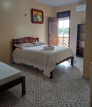 Comfort Twin Room | Free WiFi, bed sheets