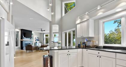 Luxury Estate Overlooking Water