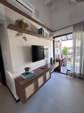 Interior - Lindo Quarto e Sala Decorado em Praia do Forte (Mata de São João)