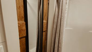 Doccia, articoli per l'igiene personale ecosostenibili, asciugacapelli