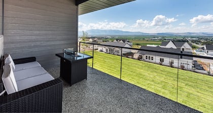Brand New Modern - 1 bed 1 bath w/ Sunset Views