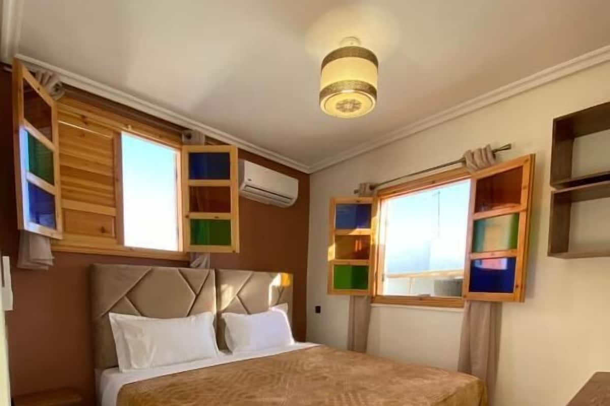 Luxury Double Room | 1 bedroom, premium bedding, desk, laptop workspace