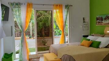 1 chambre, fer et planche à repasser, lit parapluie, Wi-Fi gratuit