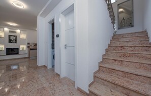 Interior - 3 bedroom awesome home in Debelo Brdo (Debelo Brdo)