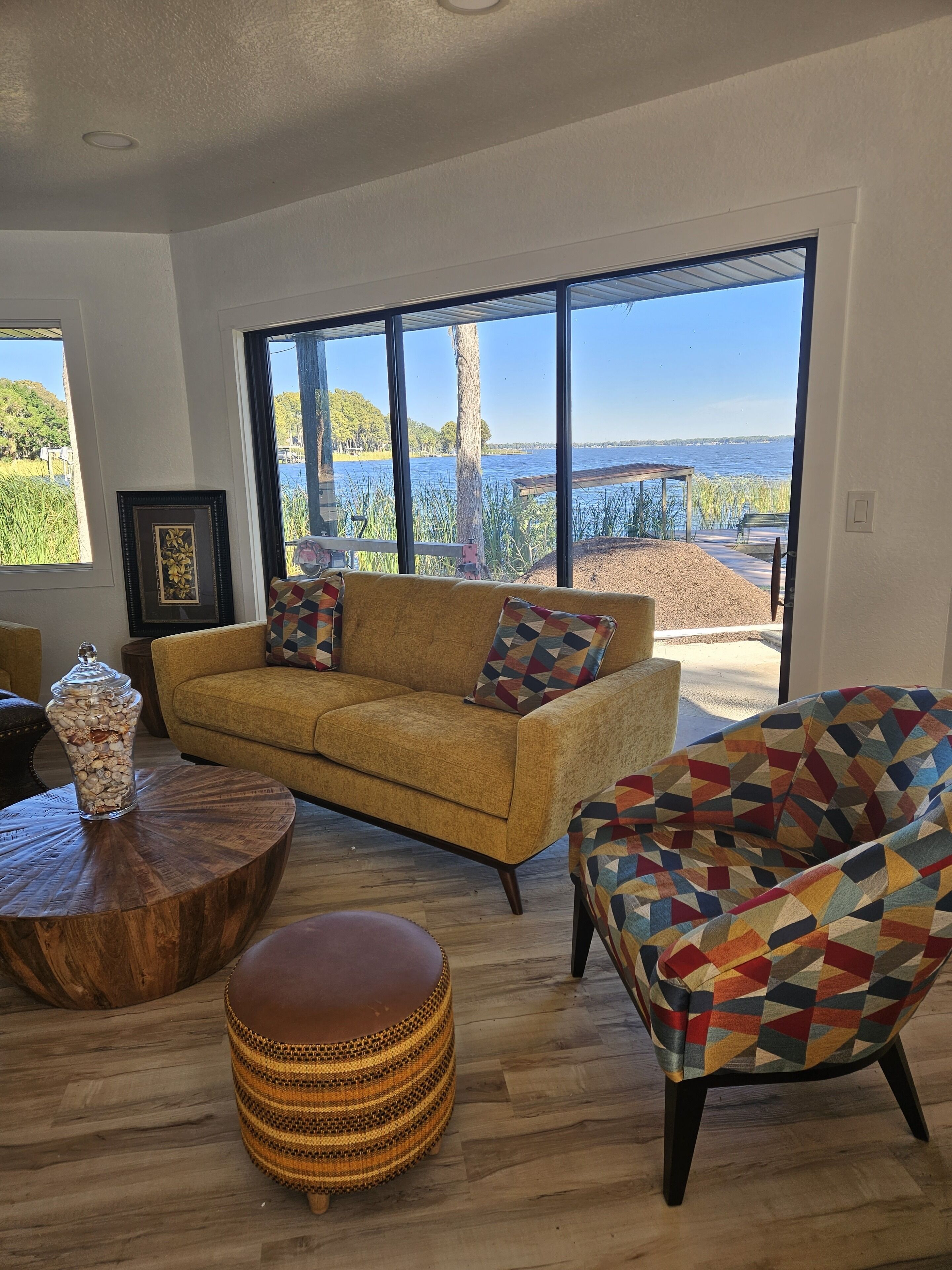 智能电视、壁炉