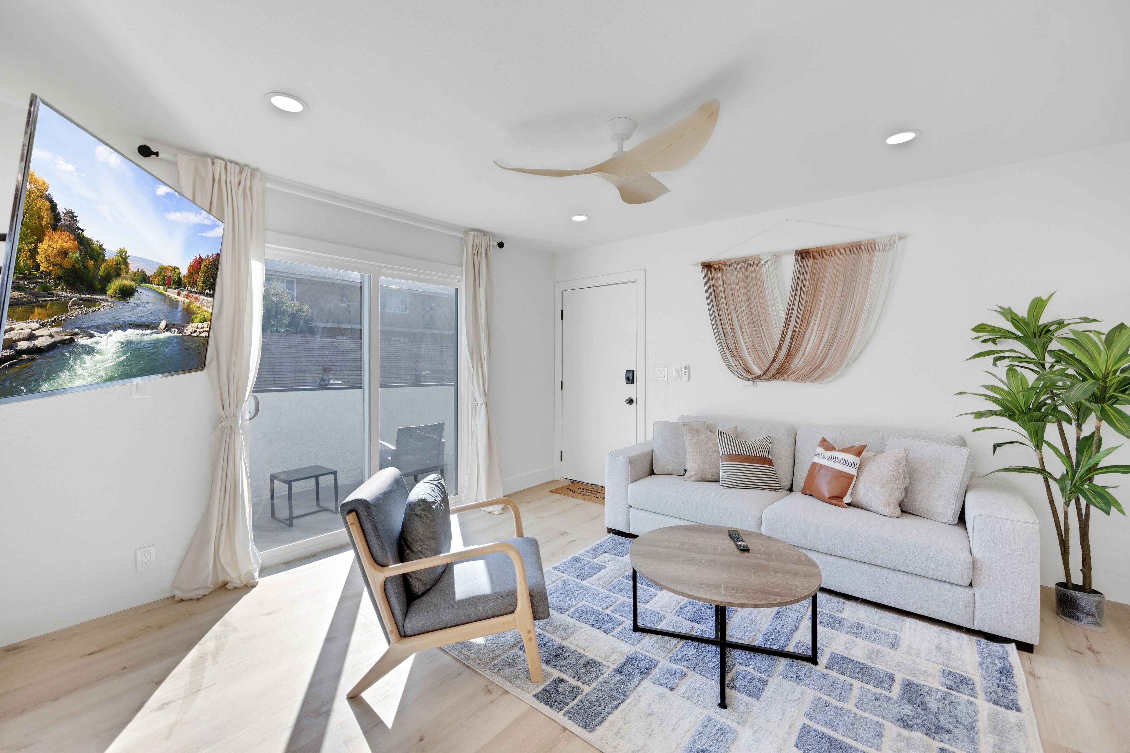 Long Beach Coastal Haven 5 min 2 Beach/downtown