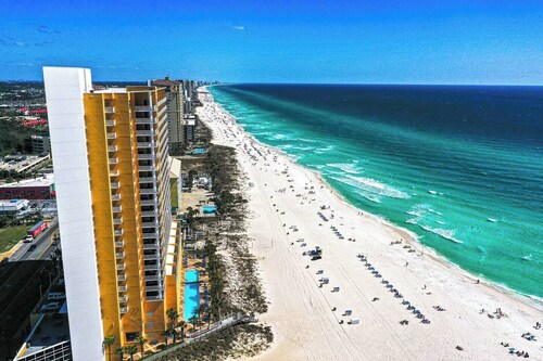 Zen Wave Retreat -Beach Front Condo