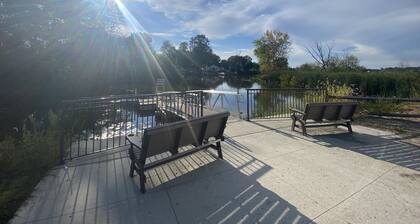 Oasis on Empire near Buckeye Lake!