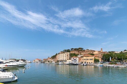 Cozy apartment in Montenero d'Orcia