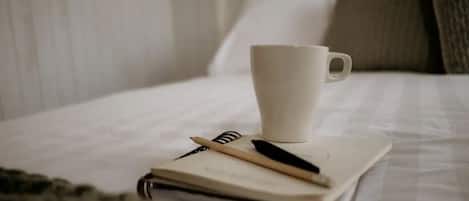 Deluxe Apartment | 3 bedrooms, desk, iron/ironing board, free WiFi