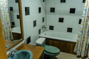 Deluxe Studio Suite | Bathroom - Champey Angkor Hotel (Siem Reap)