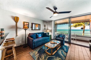 TV - Warm Island charm wrapped in Hawaiian style (Lahaina)