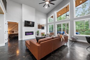 Smart-tv, pejs, bordfodbold