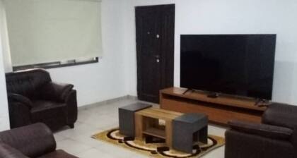 Ibadan Serviced Apartments. 24/7 power supply. Free WiFi. Pool. Gated Estate.