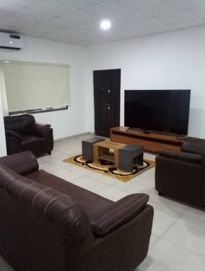 Ibadan Serviced Apartments. 24/7 power supply. Free WiFi. Pool. Gated Estate. 