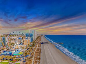 Beach nearby - Camelot By The Sea 1614 (Myrtle Beach)