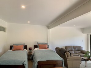 Wifi, ropa de cama y acceso para silla de ruedas