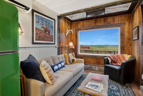 Beautifully renovated vintage train car near I27, WTAMU and Palo Duro Canyon