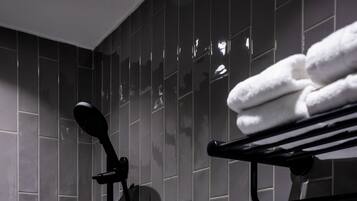 Standard Double Room | Bathroom | Free toiletries, hair dryer, slippers
