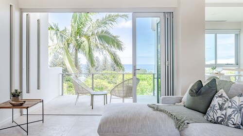 The Platinum 3BR Luxe Residence in Sunshine Beach