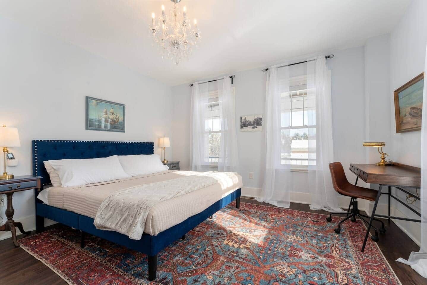 5 habitaciones, tabla de planchar con plancha y wifi gratis 