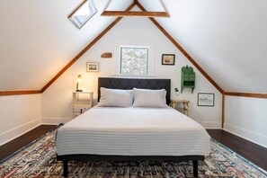 5 habitaciones, tabla de planchar con plancha y wifi gratis 