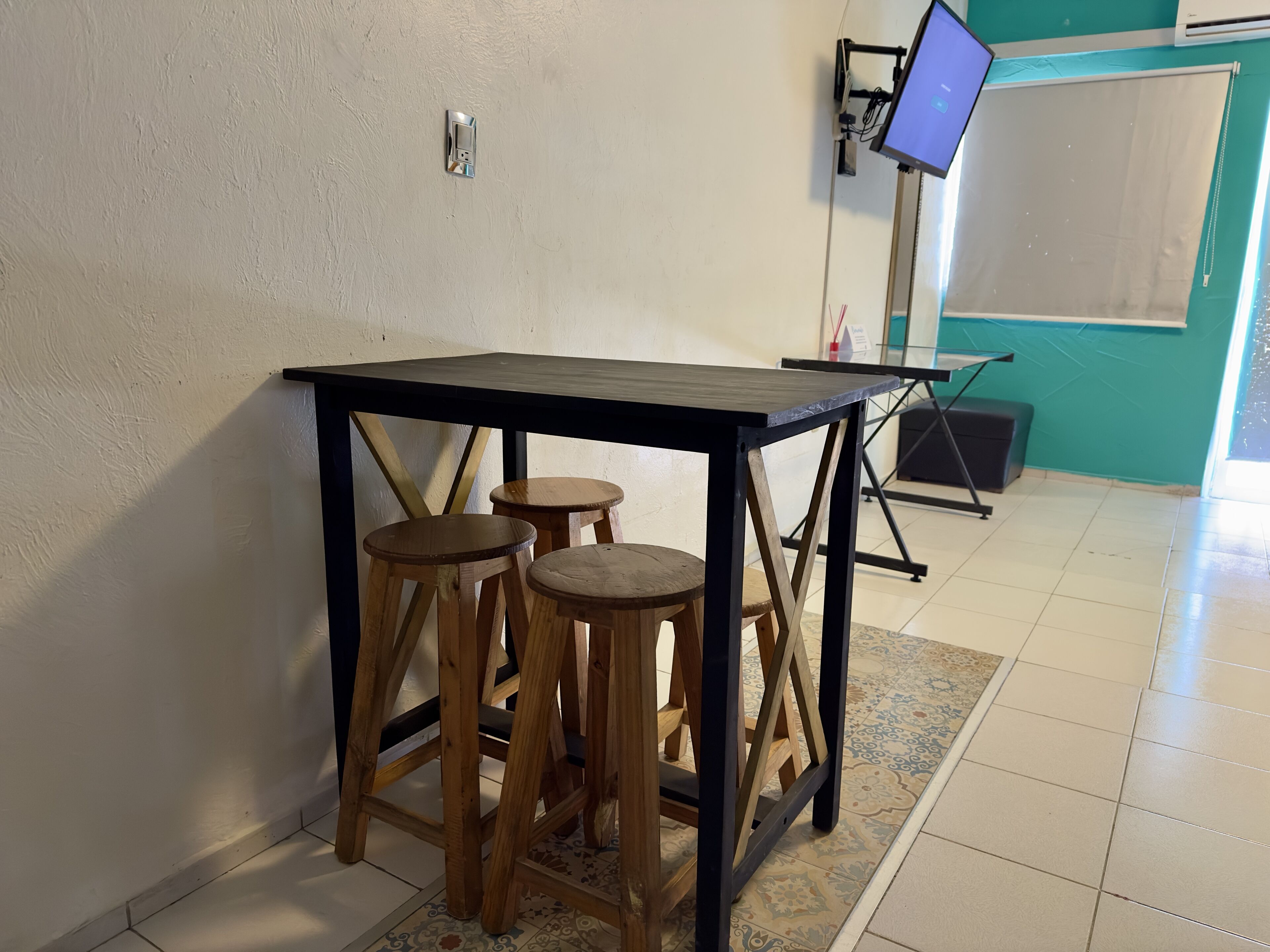 Foto - Suites Brisa Marina - atrás de Playa Regatas y el Malecón, 6 calles del Acuario