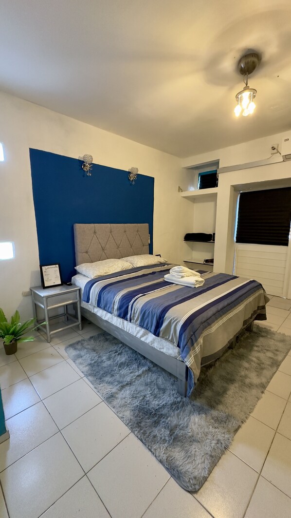 Standard Studio Suite, 1 Bedroom | In-room safe, individually decorated, individually furnished