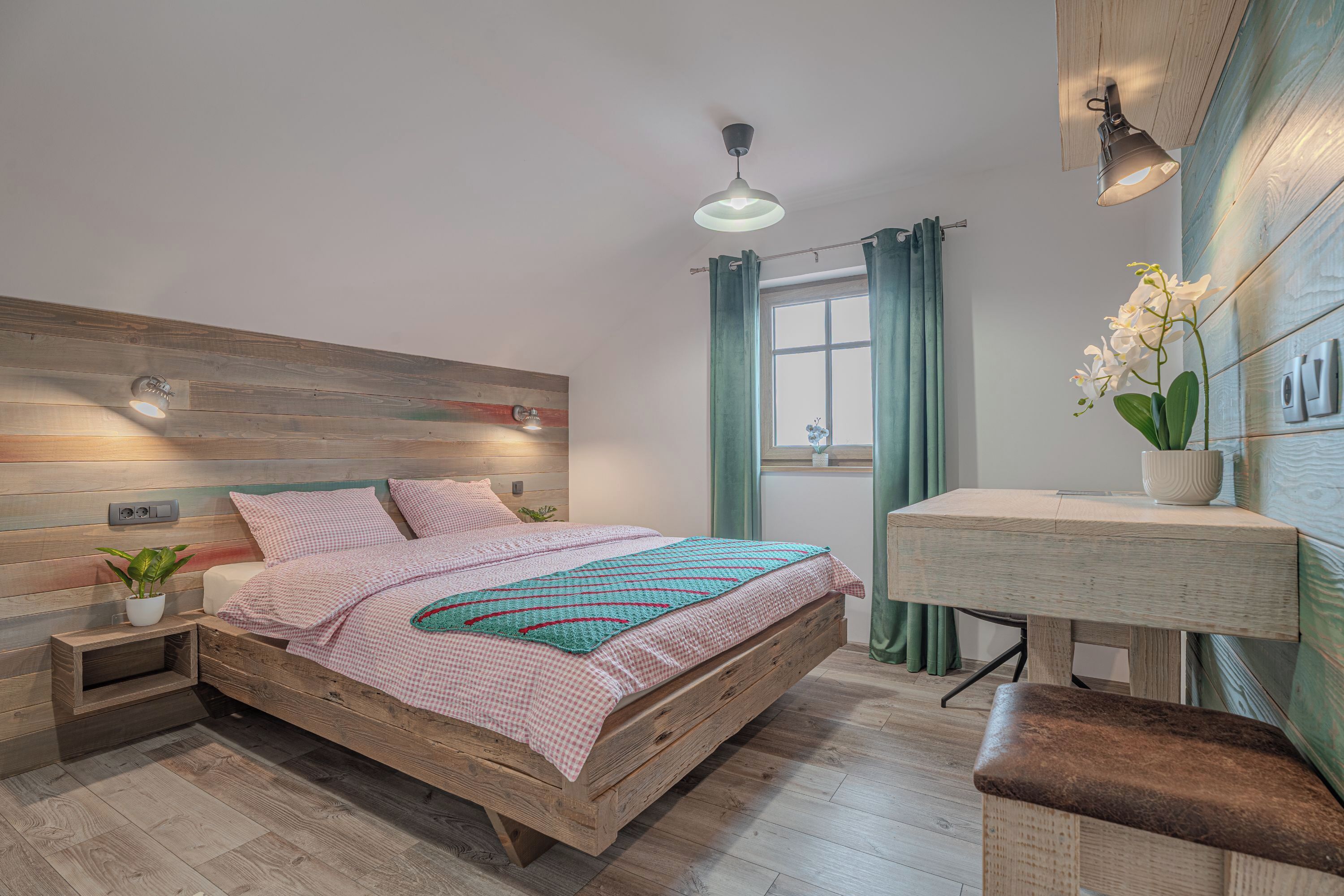 4 bedrooms, free WiFi, bed sheets