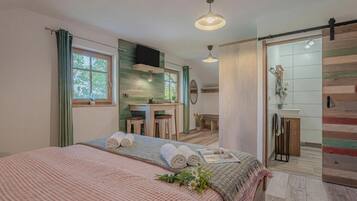 Standard Studio (Homestead Lukec Studio Luka) | 4 bedrooms, free WiFi, bed sheets
