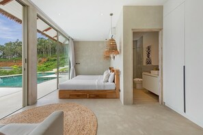4 chambres, coffres-forts dans les chambres, fer et planche à repasser