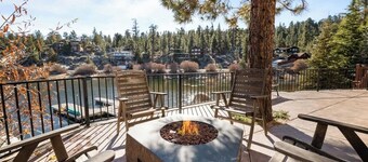 Peninsula Panorama Lakefront