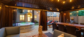 Mini Pool, Mini Golf! Modern Vintage Memphis