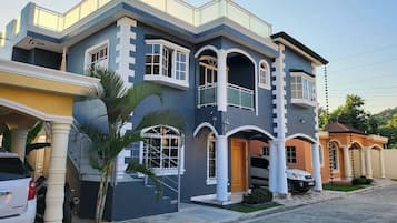 Apartment, 2 Bedrooms | Exterior