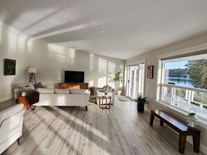 Smart TV, fireplace, DVD player, foosball