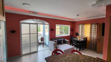 Apartment, 2 Bedrooms, Patio | Interior