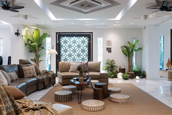 Villa de lujo | 13 habitaciones, cortinas blackout, wifi gratis y ropa de cama 