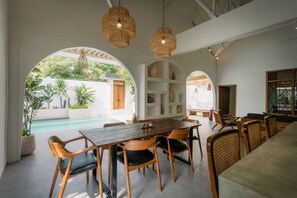 Outdoor dining - Enjoy a stylish experience at this centrally-located place. (Bali)