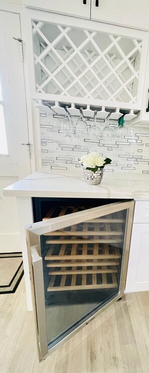 Interior - 40% OFF 5B/3B 2 Master Bedrooms Close Pasadena, Rose Bowl, DTLA, Arcadia, etc (Monrovia)