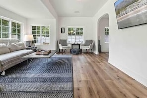 TV - The Beach House (Montecito)