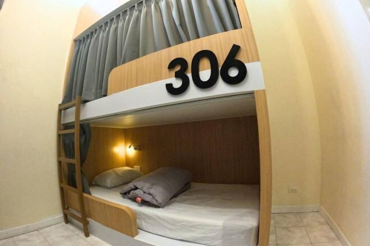 1 bedroom, in-room safe, free WiFi