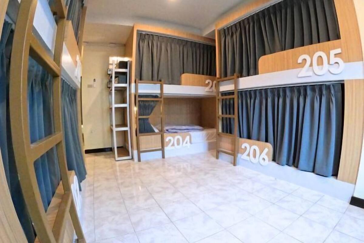1 bedroom, in-room safe, free WiFi