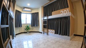 Female 6 beds Dormitory - KPOP Hostel (Karon)