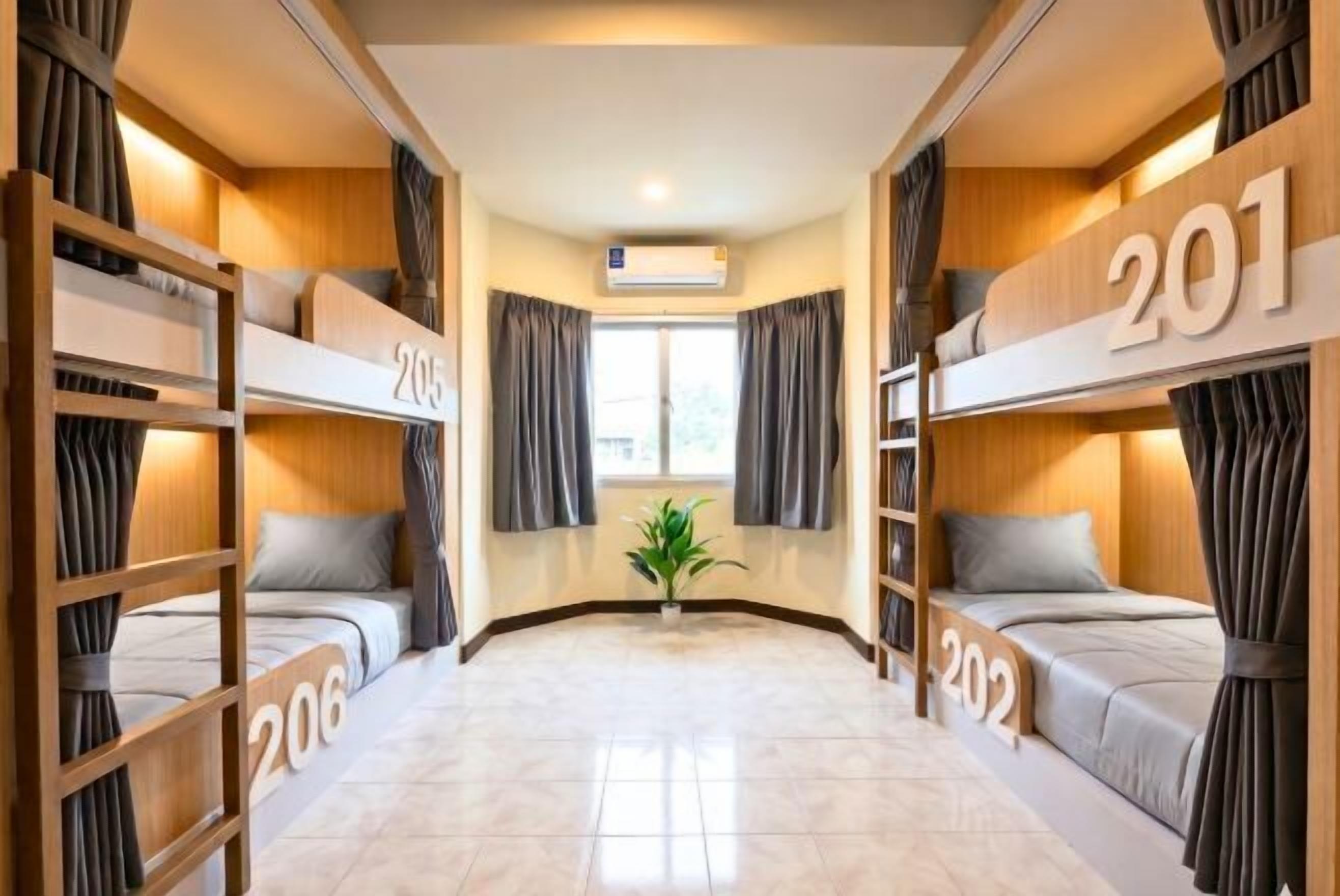 In-room safe, free WiFi