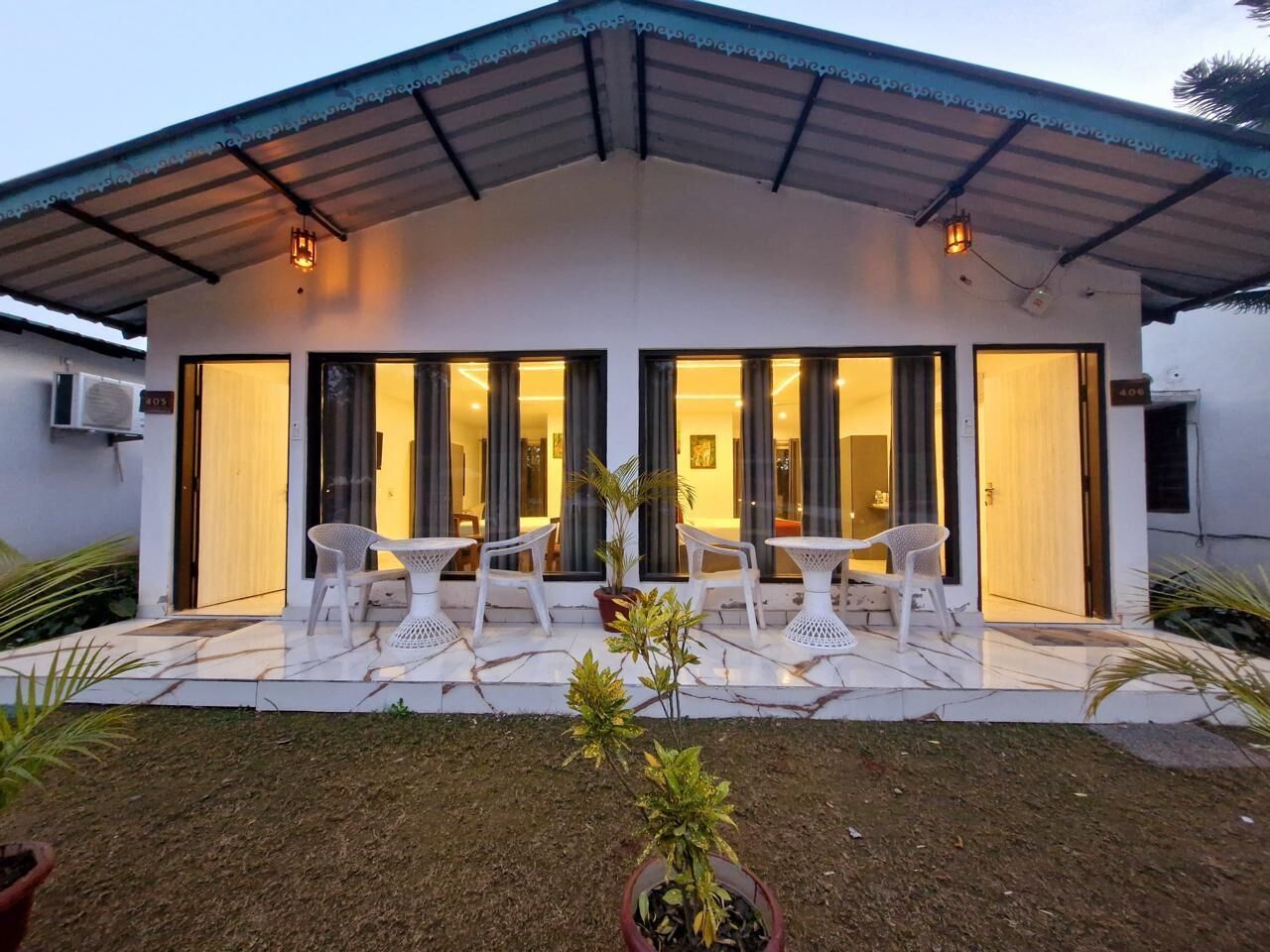 Garden View Family Room | Free WiFi, bed sheets