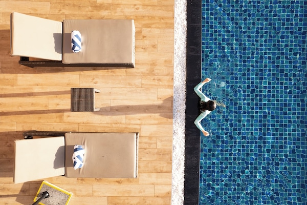 Kolam renang outdoor