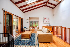 Interior - Luxury Villas Treetop Acreage with Tennis Court (Central Coast)