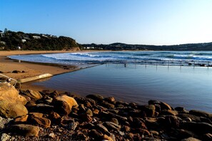 Beach - Luxury Villas Treetop Acreage with Tennis Court (Central Coast)