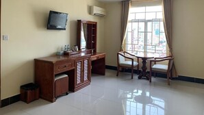 24-inch LCD TV with cable channels - Le Prime Hotel (Phnom Penh)